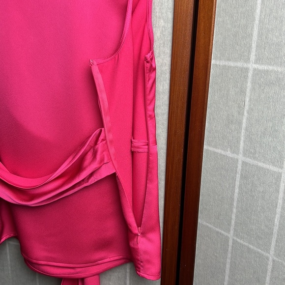 Halogen Twist Detail Top size S - Picture 4 of 10